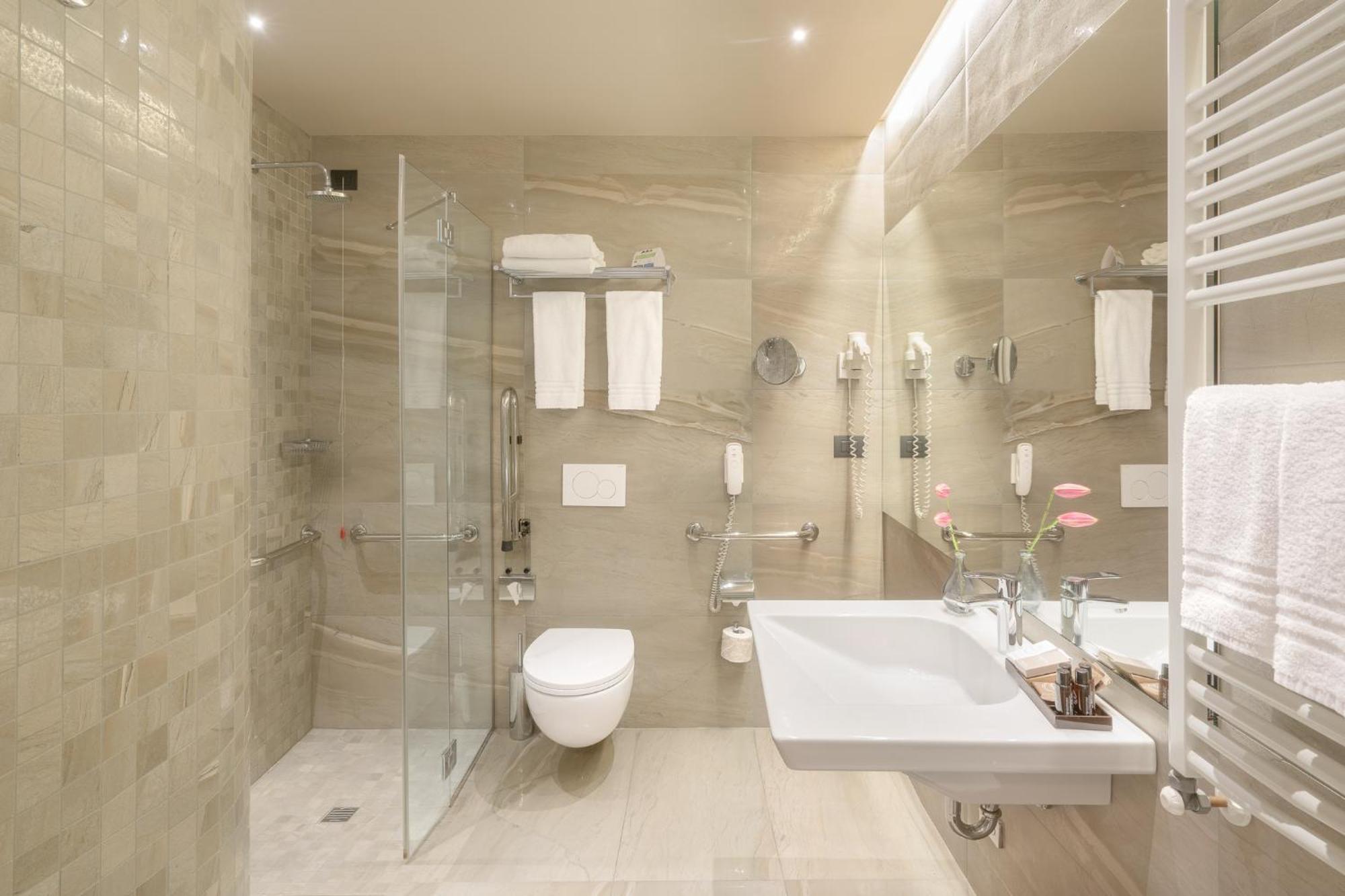 Hotel Titano 4*